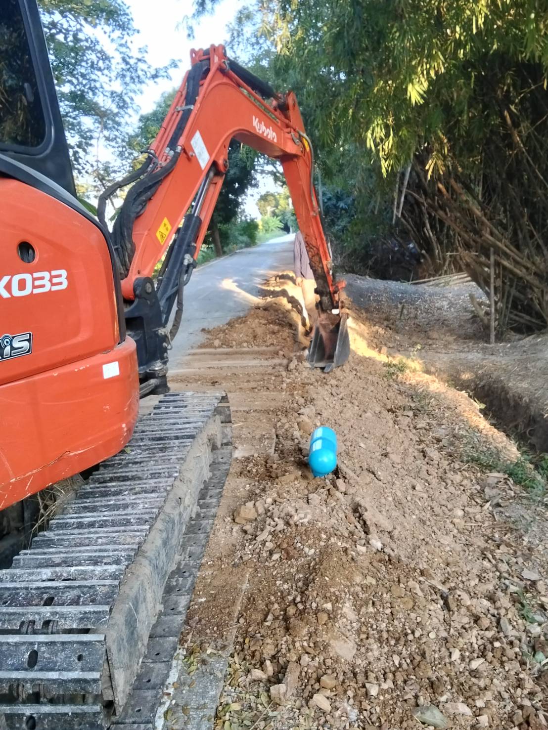 เช่ารถแม็คโคร สุพรรณบุรี เช่ารถแม็คโคร สุพรรณบุรี